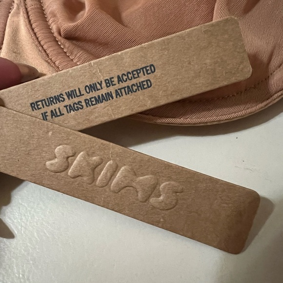 NWT Skims Unlined Demi Bra Size 34B - Picture 11 of 11